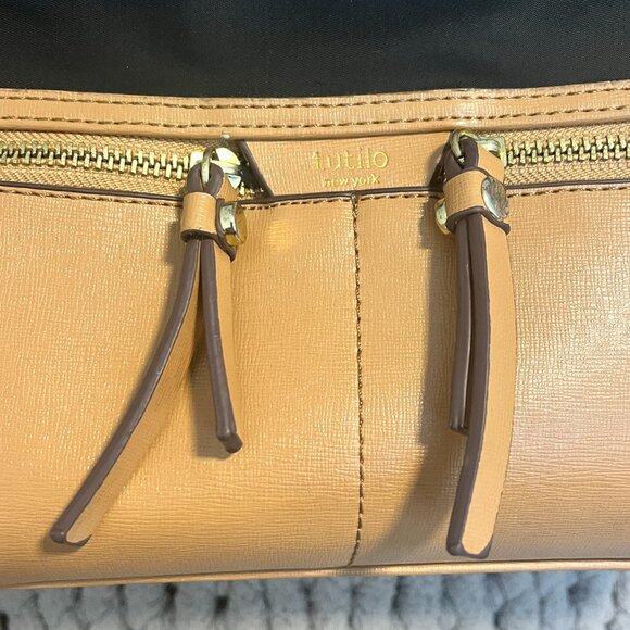 Tutilo Black with Tan Trim New York Travel Tote Bag Work & Weekend - Picture 6 of 16